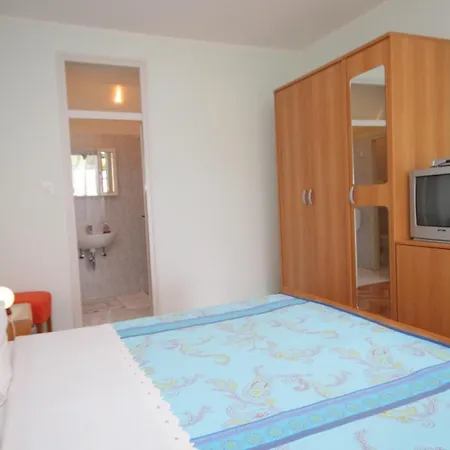 Double Medveja 7775a 3* 洛夫兰