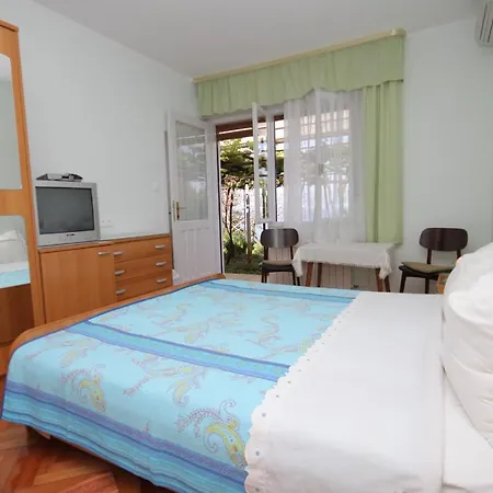 Double Medveja 7775a Affittacamere Laurana