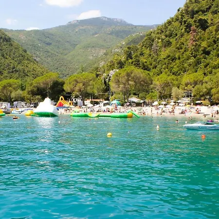 Double Medveja 7775a